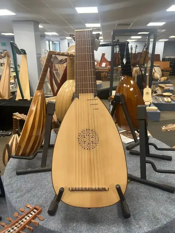 10 Course Renaissance Lute after Tieffenbrucker by Matias Crom