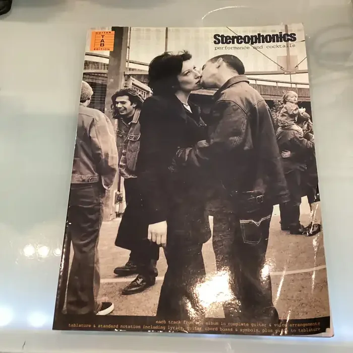 (B-Stock) Stereophonics Performance and Cocktails Guitar Tab Edition Book