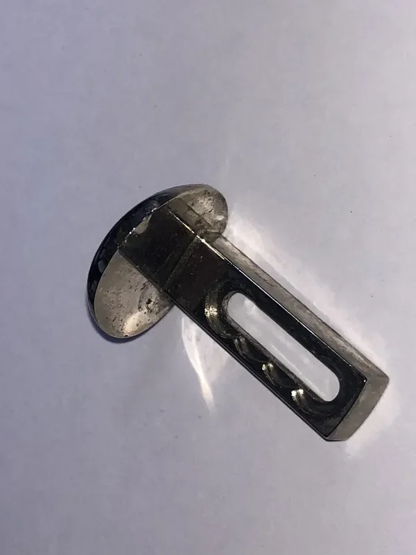 Buffet thumb rest – L part only