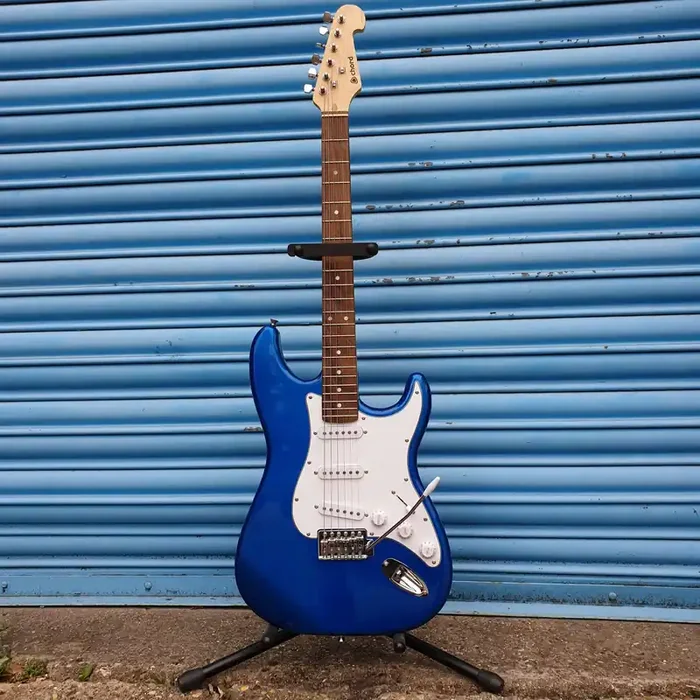 Chord – Stratocaster Style Electric Guitar