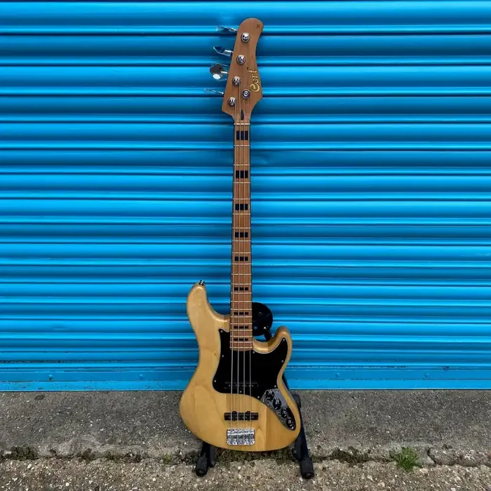 Cort GB64JJ Jazz Bass