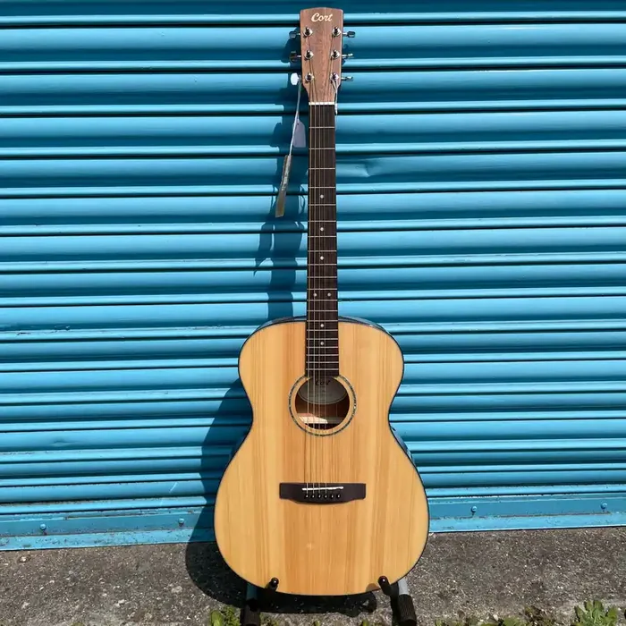 Cort L60 Solid Spruce Acoustic Guitar – Natural