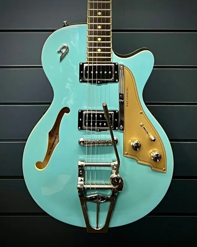 Duesenberg Starplayer TV – Narvik Blue