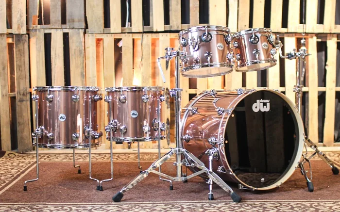 DW Collector’s Maple 333 Rose Copper Drum Set – 22,10,12,14,16 – SO#1303164