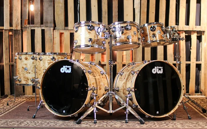 DW Collector’s Maple SSC Natural Lacquer over Mapa Burl Drum Set – 22,22,8,10,12,13,16,18 – SO#1388699
