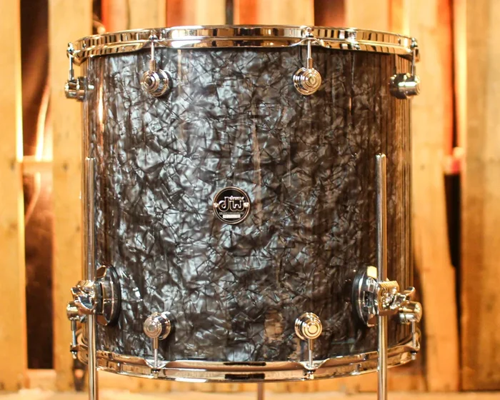 DW Performance Black Diamond Floor Tom – 16×18
