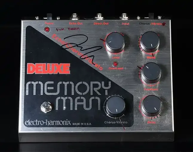 Electro Harmonix Deluxe Memory Man Original – (Ex Arctic Monkeys Pedal, Signed)