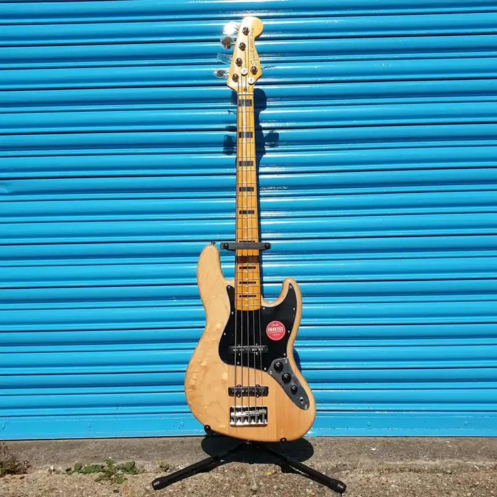 Fender Squier Jazz 70‘s V Classic Vibe 5 String Bass