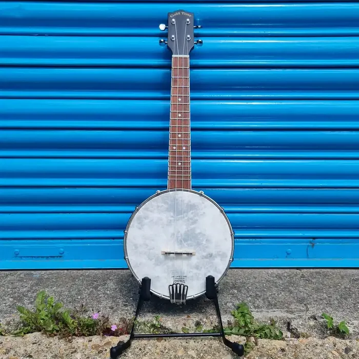 Gold Tone Concert-Scale Banjo Ukulele with Gig Bag Banjolele