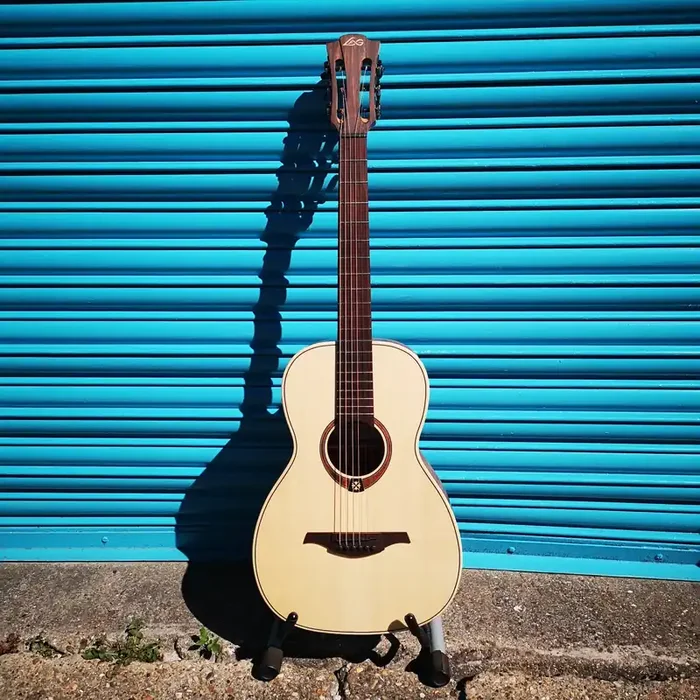 Lag – Tramontane T177PE – Solid Top Parlour Electro Acoustic Guitar
