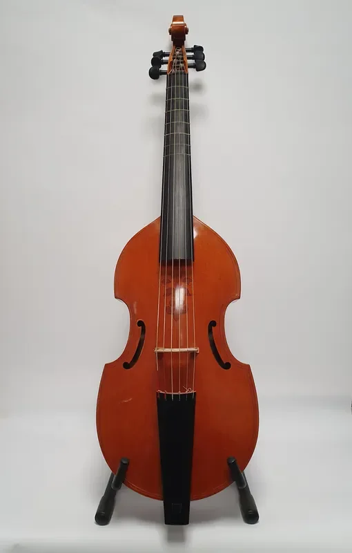 Lu Mi 6 String Division Bass Viol after Barak Norman including padded case and bow (Reconditioned)