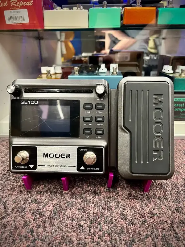 MOOER GE100 – Multi-Effects Pedal