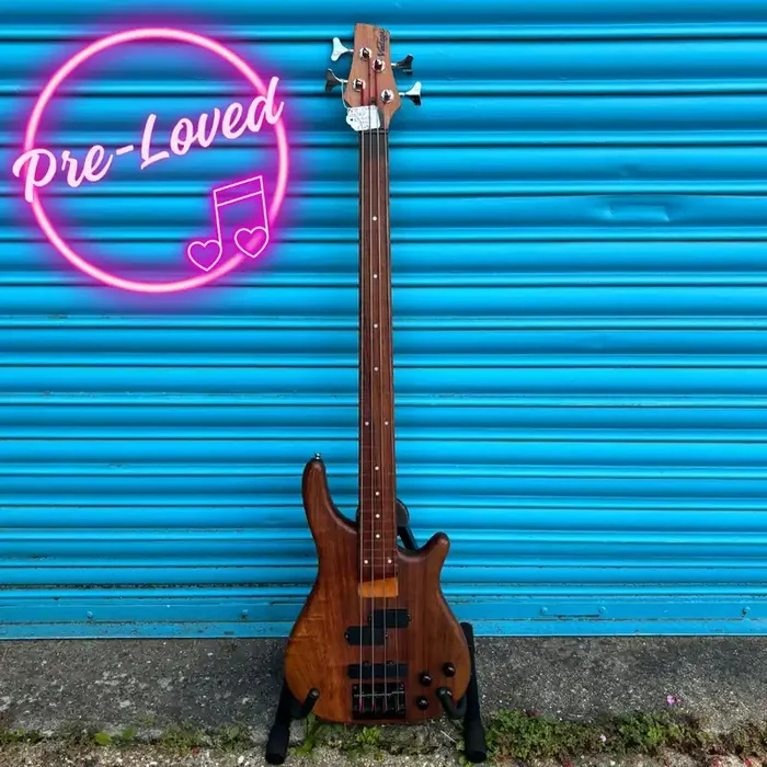 (Pre-Loved) Vintage Active Fretless Bass
