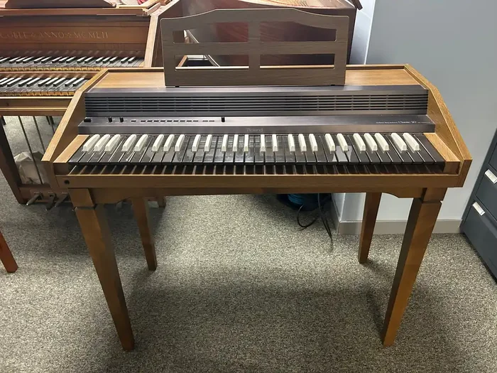 Roland C20 Digital Harpsichord (Reconditioned)