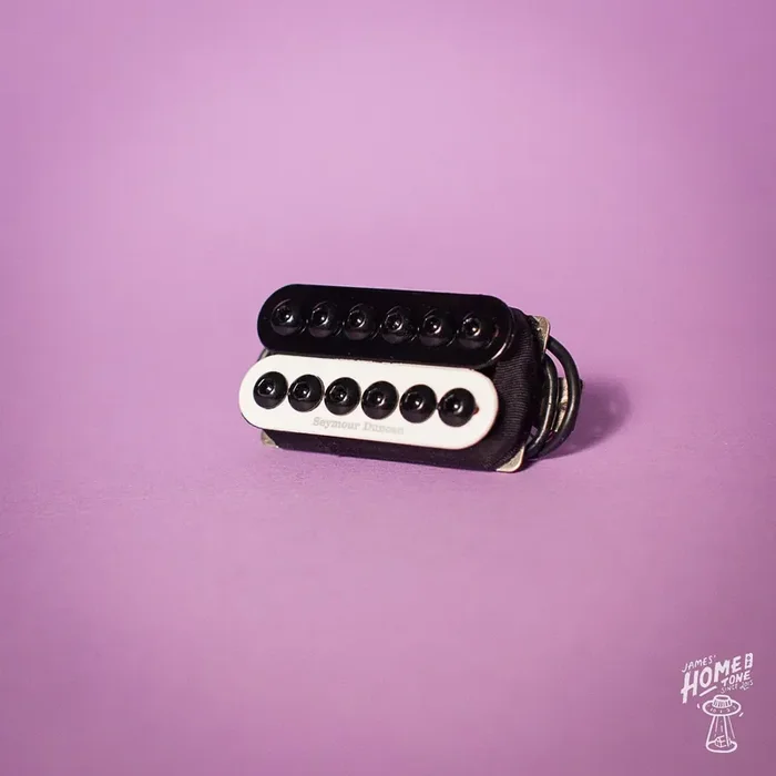 Seymour Duncan Pickups – Custom Shop – Invader™ Bridge Humbucker – Custom white/black zebra