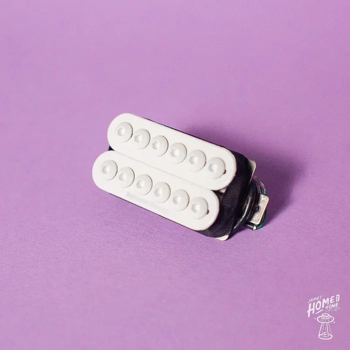 Seymour Duncan Pickups – Custom Shop – Invader™ Bridge Humbucker – Custom white w/white poles
