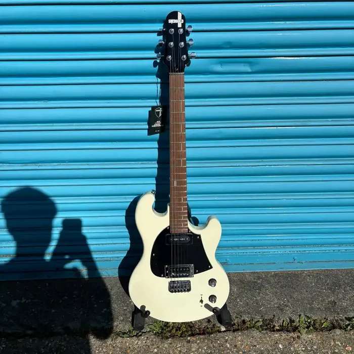 Shergold Masquerader Standard SM11 Solid Quartz Electric Guitar White Gloss
