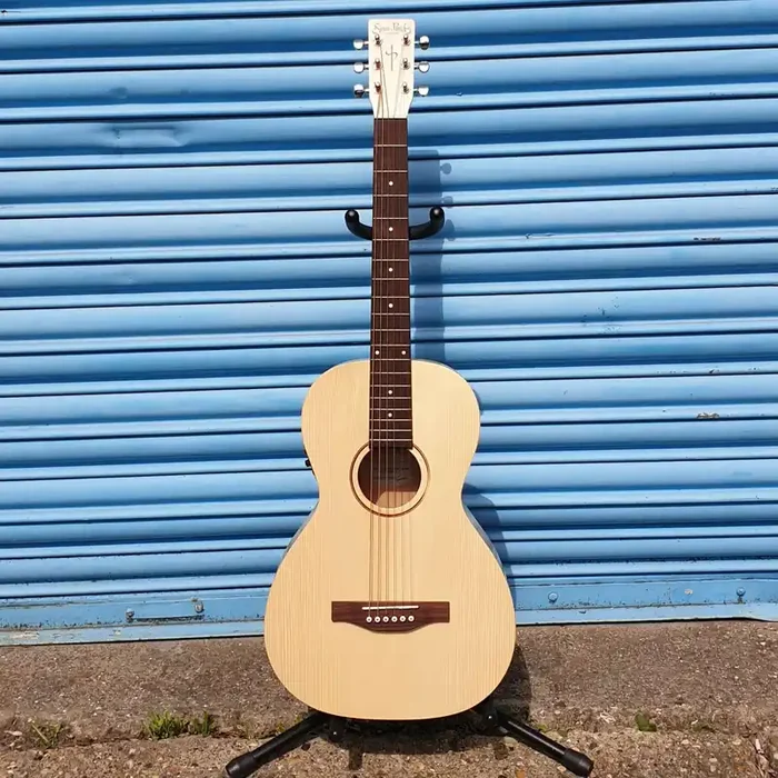 Simon & Patrick – Trek Parlour Electro Acoustic Guitar