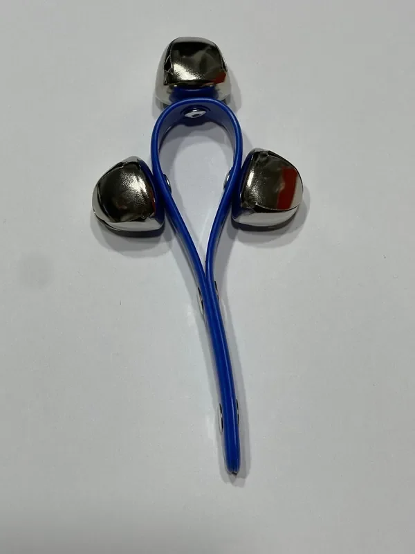 Sleigh Bells – 3 Bells On Plastic Handle