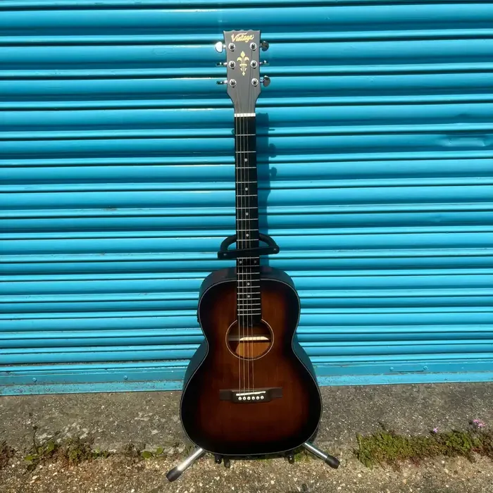 Vintage Stage Series Parlour Electro Acoustic Guitar – Antique Finish – VE1800AQ
