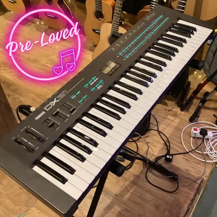 Yamaha DX21 Vintage Synthesiser Pre Loved including Hard Case
