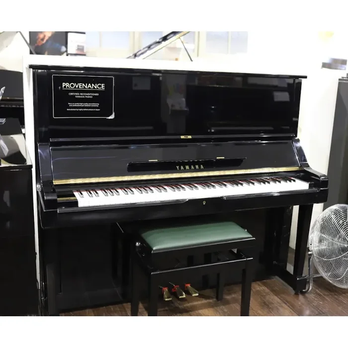 Yamaha UX3 Reconditioned Upright Piano Polished Black – 2570487